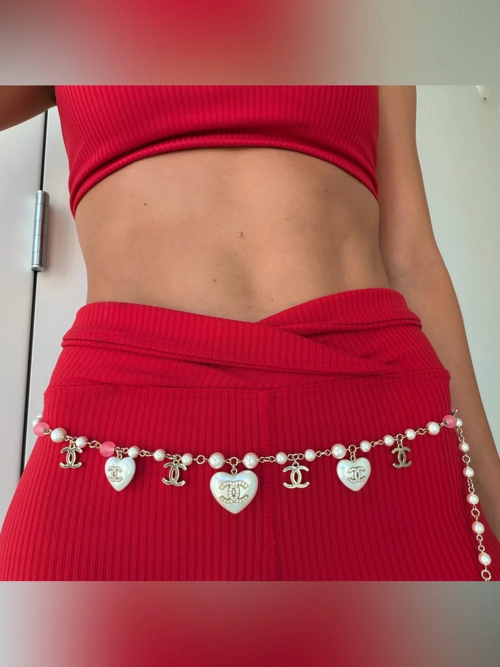 CHANEL Pink and White Pearl Heart Charm Belt